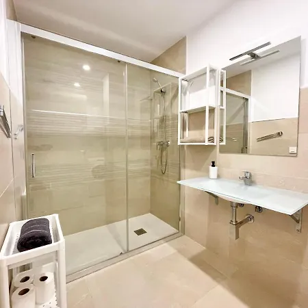Estacion Centro-Vialia 5 * Málaga
